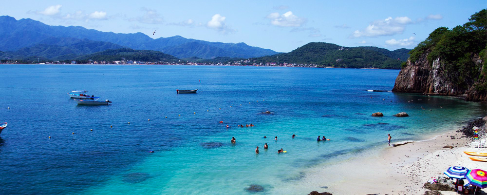 Guayabitos, Nayarit: The largest natural pool in the world is in Mexico