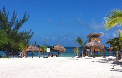 Playa Langosta, Cancún’s Family Beach Perfect for Children 02