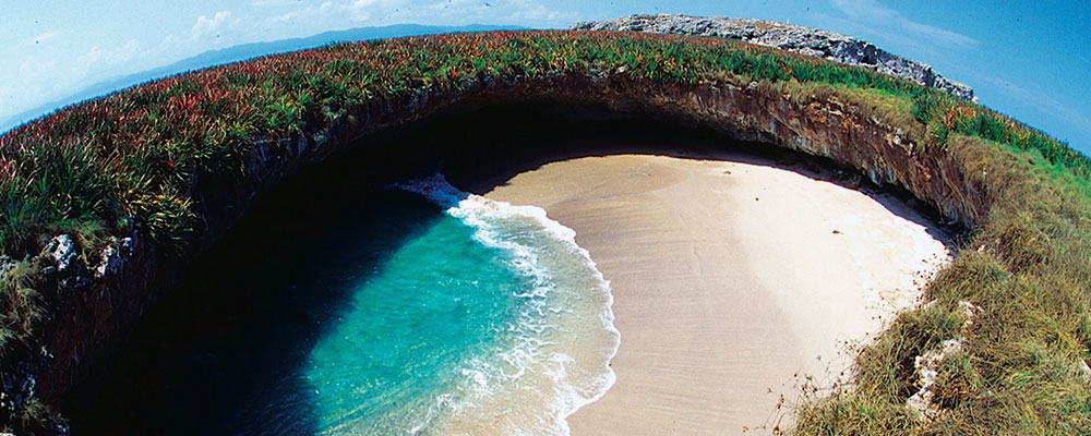 Fall in love with the Marietas Islands, the "hidden" beach of Nayarit